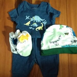 Carter's Newborn Baby Boy 4 PC Outfit, Dinosaur Bodysuit Pants Hat & Mittens Set